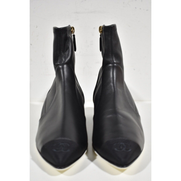 Chanel 21C Black Stretch Lambskin CC Pointed Toe Zipper Ankle Short Boots 40 - Picture 4 of 10